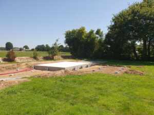 Dalle sur vide sanitaire pour extension ossature bois et plots pour terrasse bois. Commune de St Guyomard